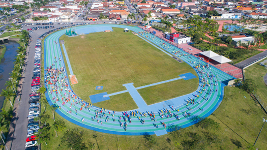 Ginásio da escola quadra de basquete do ginásio e arena de futebol