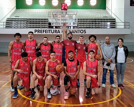 BASQUETEBOL Liderança e última invencibilidade da Liga em jogo 