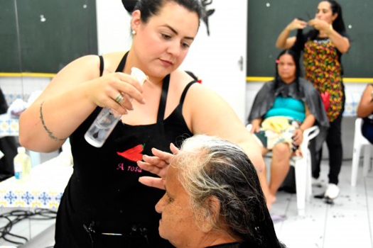 Alongamento de cabelo feminino em Jundiaí, SP